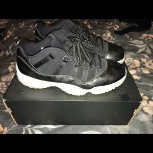 Air Jordan retro 11 (baron) 9.5/10 , size 9